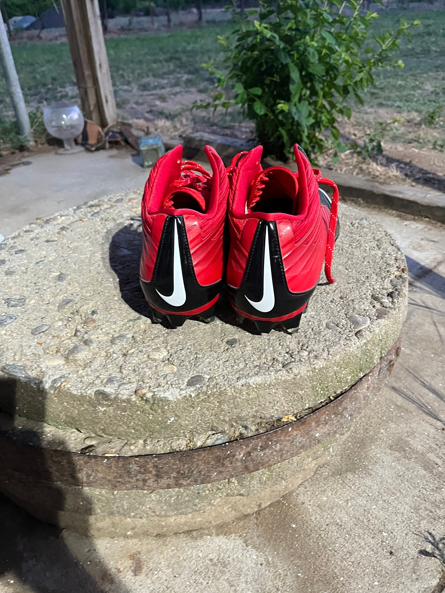 Nike Vapor Untouchable 3 Elite Football Cleat in Red for Men