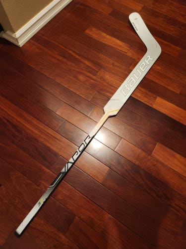 Used 24" Intermediate Bauer Regular Vapor 3X Goalie Stick