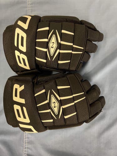 Bauer 14"  Nexus 400 Gloves