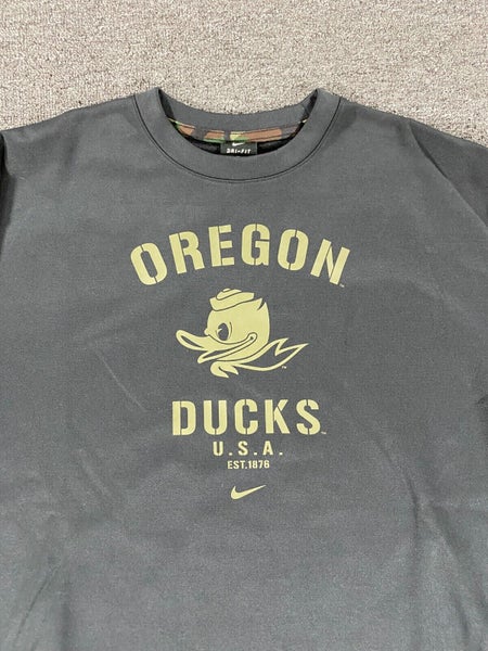 Men's Nike Camo Oregon Ducks Military Long Sleeve T-Shirt Size: Medium