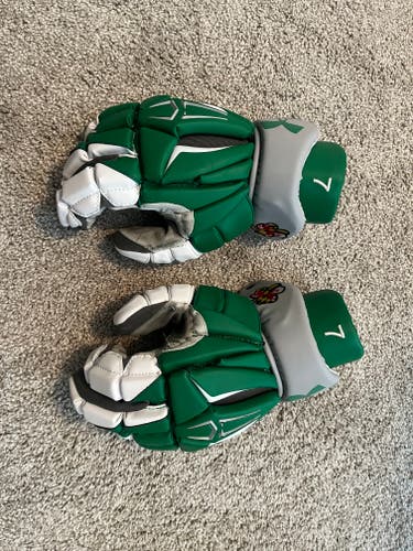 Under Armour shamrock Command Pro 2 Lacrosse Gloves 13"