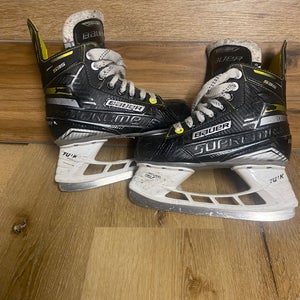 Used Bauer Regular Width Size 1 Supreme S35 Hockey Skates