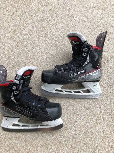 Youth Used Bauer VAPOR SHIFT PRO Hockey Skates Regular Width Size 13.5