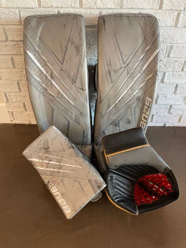 Bauer Pro Stock Hyperlite Goalie Full Set medium