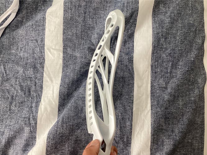 New Attack & Midfield Unstrung Lakota 3 Head
