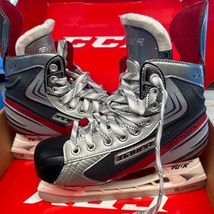 New Bauer Extra Wide Width  Size 5 Vapor X LTX Hockey Skates