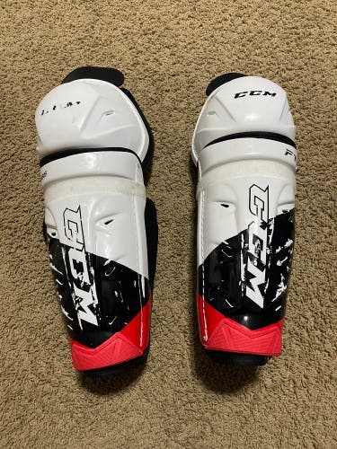 Used ccm ft485 size 14 shin pads