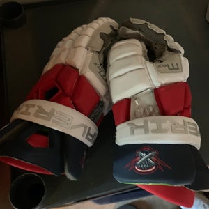 PLL Cannons Team Issues Gloves