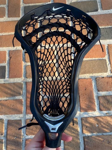 8/10 condition Nike Vapor elite Lacrosse Head w/ New StringKing Type 4x mesh