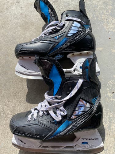 True TF7 Hockey Skates
