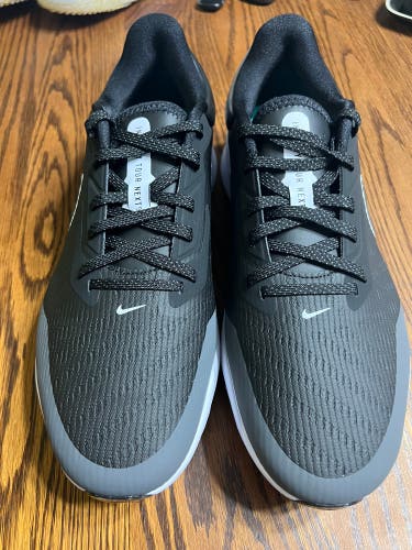 Men's Size 10.5  Nike air zoom infinity tour next% Golf Shoes