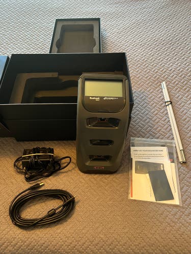 Bushnell Launch Pro Launch Monitor/Simulator