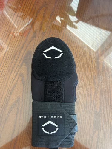 Black Evo shield sliding mitt