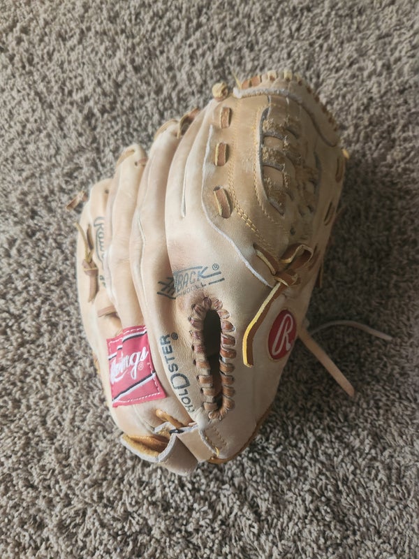 Vintage Ken Griffey Jr. Rawlings Fielder's Glove Right Hander Model RBG 90,  Circa 1990's, Seattle, Cincinnati Junior Hall of Fame