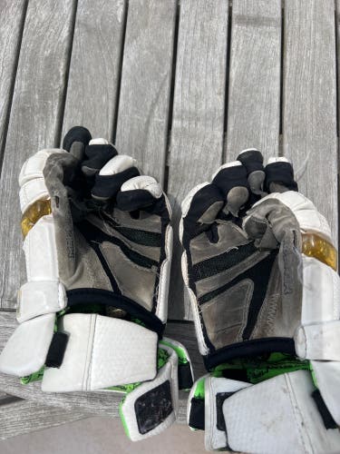 Maverick M4 lacrosse gloves