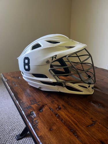 Used Player's Cascade R Helmet