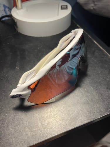 White Adult One Size Fits All Oakley Sunglasses