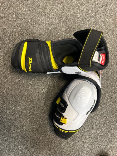New Extra Large CCM  Classic Pro Elbow Pads