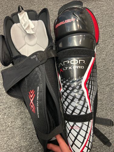 New Bauer  Vapor XLTX Pro Shin Pads