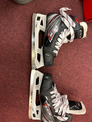 Used CCM Regular Width  Size 3 Jetspeed ft460 Hockey Goalie Skates