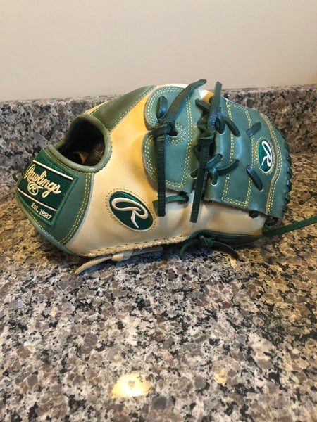 Pitcher's 11.75" Heart of the Hide Baseball Glove