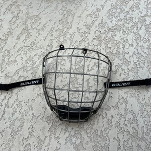 Used Medium Bauer Profile III Facemask Cages, Visors & Shields Full Cage