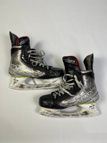 BAUER HYPERLITE HOCKEY SKATES SZ 10 FIT 2 SENIOR