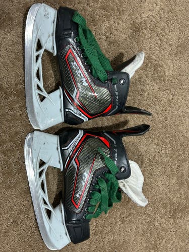 Used CCM Regular Width Size 2 JetSpeed FT350 Hockey Skates