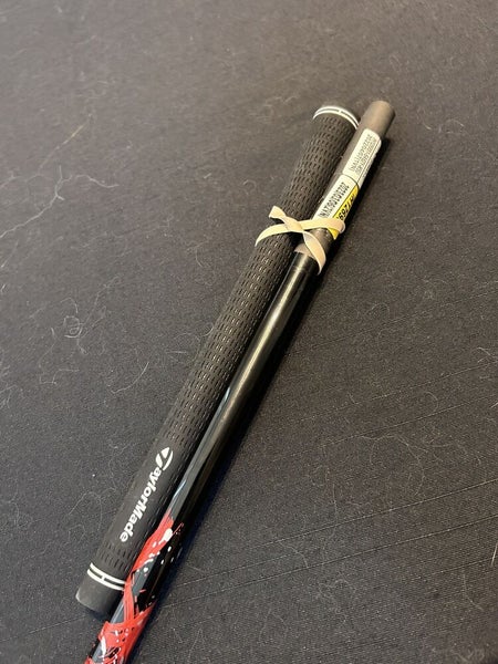 Arbre Hybride Mitsubishi Kai'li Rouge 85 - Rigide, 38,25" - Adaptateur TaylorMade
