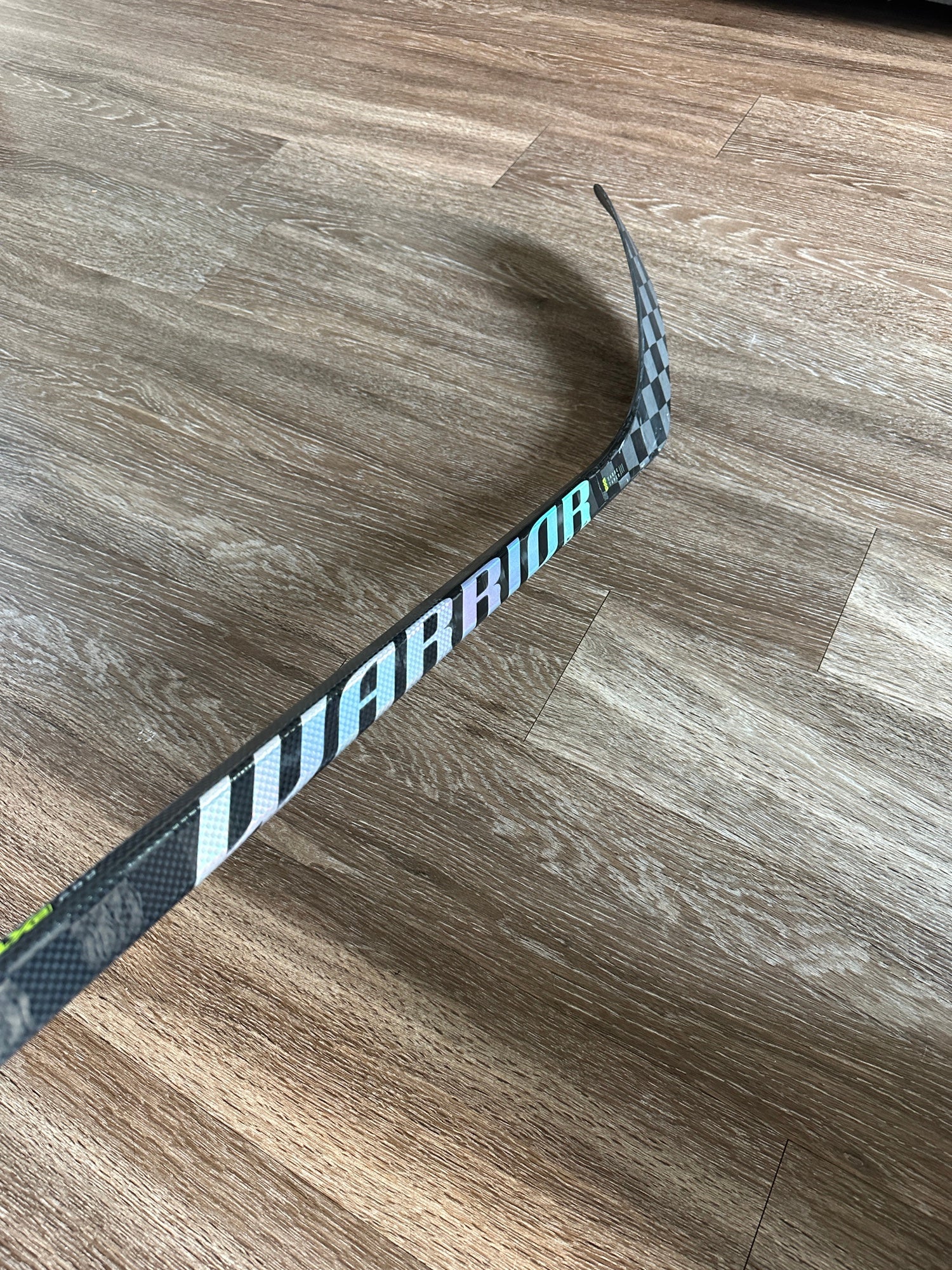 Warrior Alpha LX2 Strick Composite Stick - Intermediate – Proline Skates