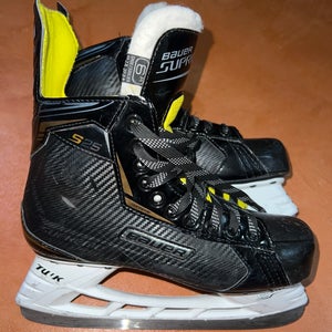 Used Bauer Regular Width  Size 6 Supreme S29 Hockey Skates