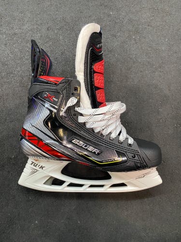 New Bauer Regular Width Pro Stock Size 8 Vapor 2X Pro Hockey Skates Teravainen