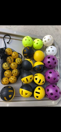 Softball/ baseball training balls