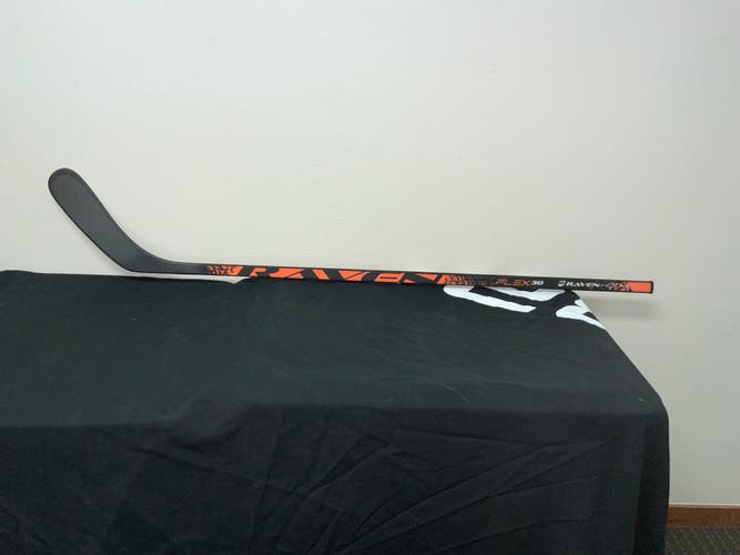 Junior New Left Hand Raven Hockey 30flex C19 Hockey Stick