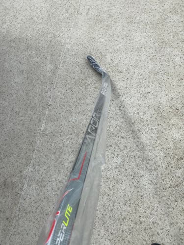 Senior Left Hand P92 Vapor Hyperlite Hockey Stick