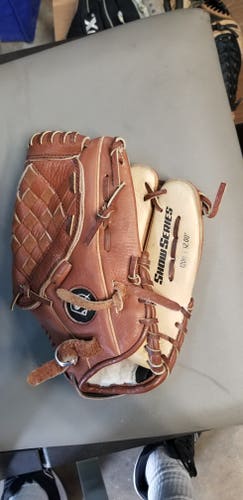 Used Nike Right Hand Throw Infield Show Series Baseball Glove 12"
