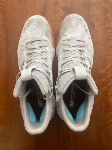 New Balance Freeze Turf shoes