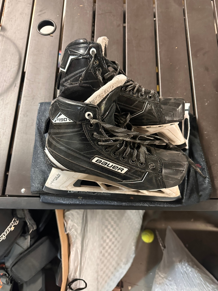 Senior Bauer Regular Width  Size 7.5 Supreme S190 Hockey Goalie Skates