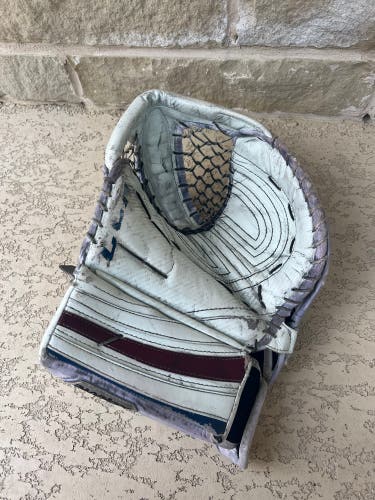 Used CCM Extreme Flex Pro Regular 580 Hockey Goalie Catch Glove