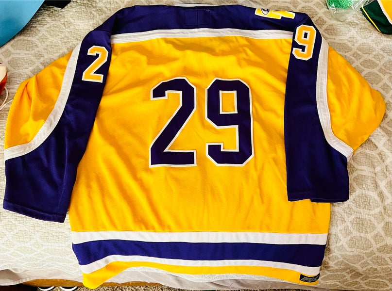 Vikings Purple Hockey Jersey - Size Large #19 | SidelineSwap