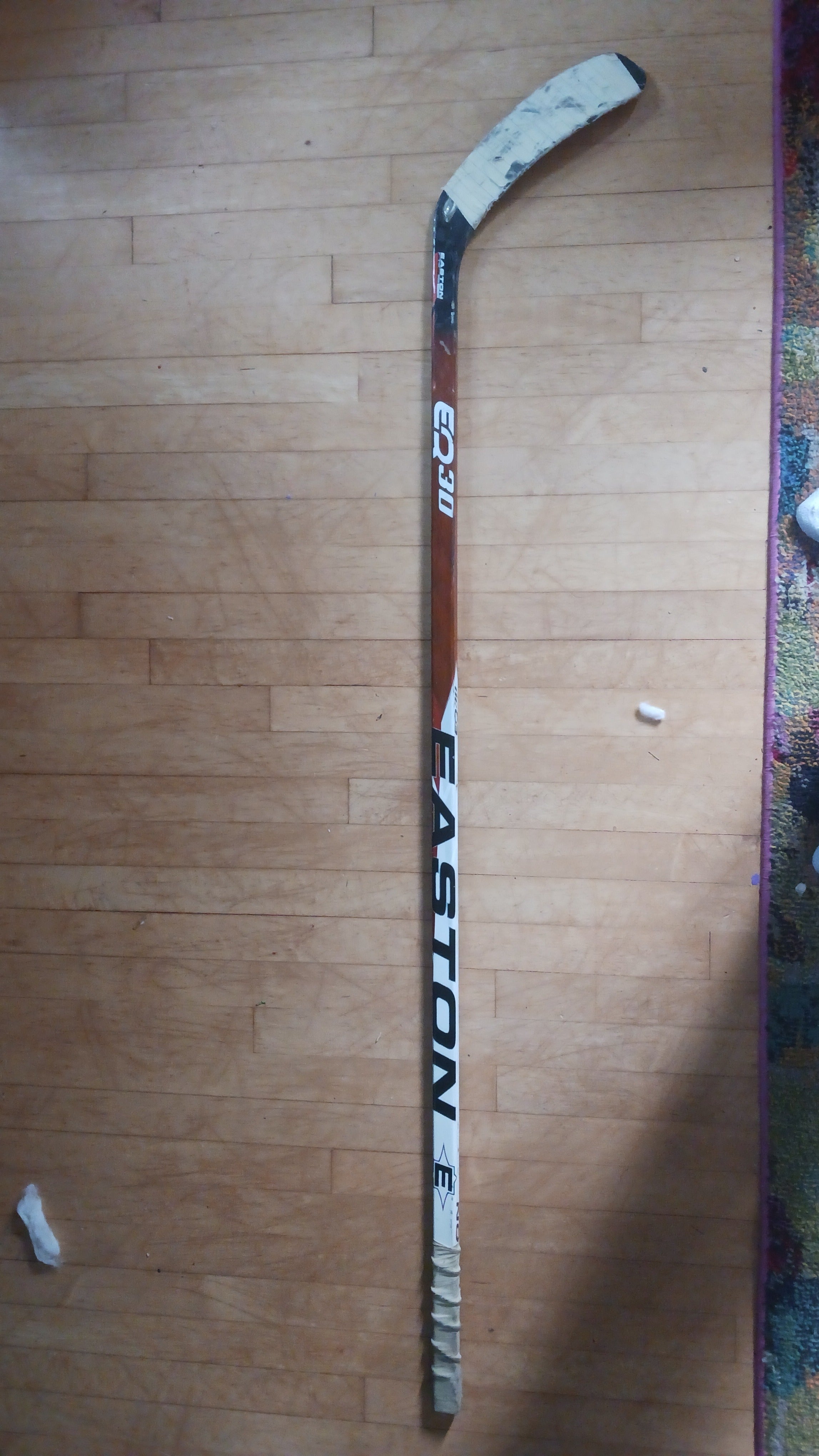 Easton Synergy EQ30 - Senior One Piece Composite Stick