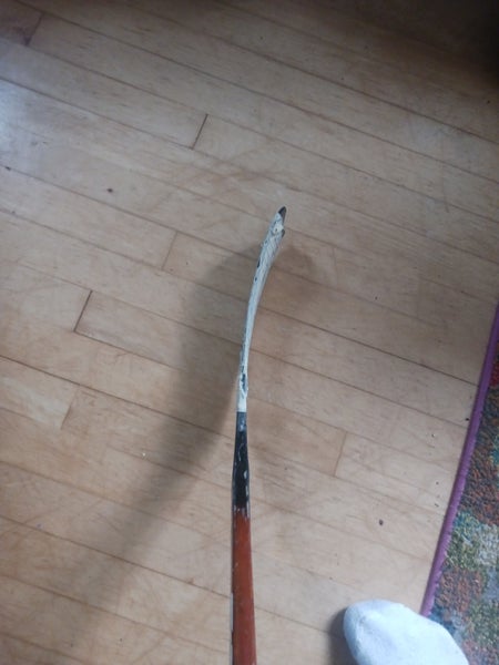 Easton Left Hand EQ30 Hockey Stick 100 flex Hall