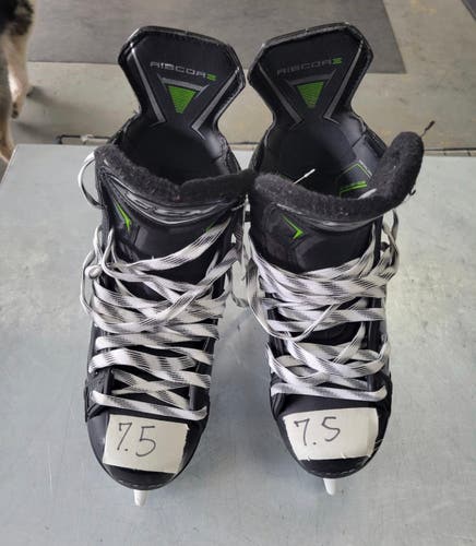 CCM Ribcor 80K Hockey Skates 7.5 D