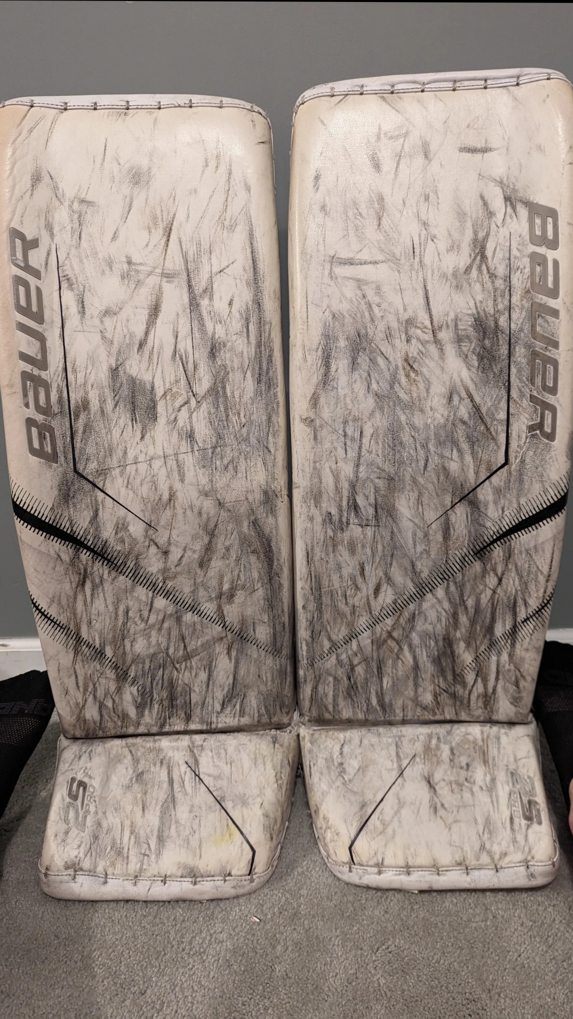 Used 35" Custom Bauer Supreme 2S Pro Goalie Leg Pads Pro Stock Sioux City Musketeers Pads White Base