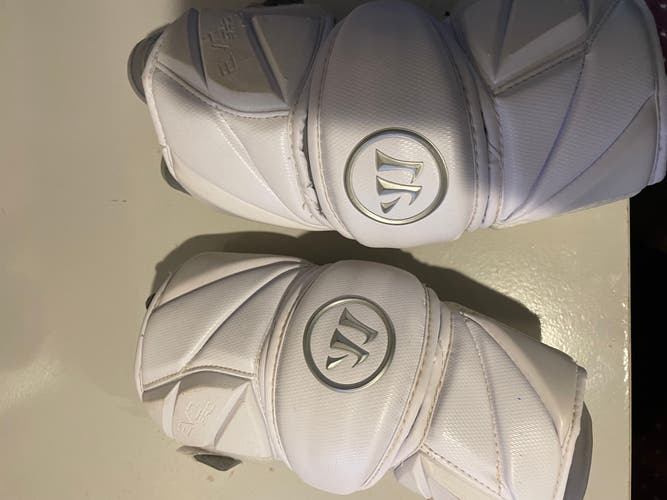 Adult Used Large Warrior Evo Arm Pads White