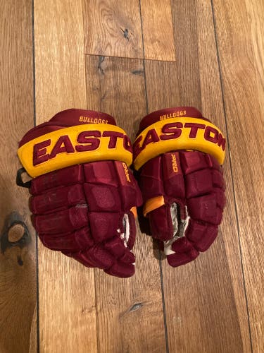 Minnesota-Duluth bulldogs Easton 13" Pro Stock Gloves