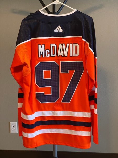NEW* Connor McDavid Oilers NHL Jersey Size L 52
