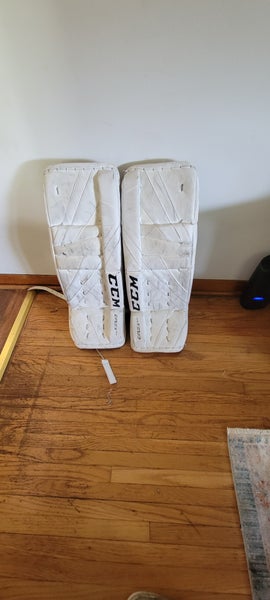 Used 26" CCM EFLEX 5.5 Goalie Leg Pads