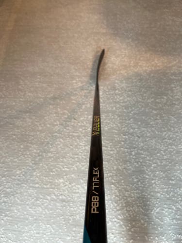 Senior Left Hand P88 Nexus Sync Hockey Stick