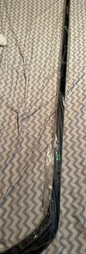 Senior New Left Hand Bauer Ag5nt Hockey Stick P28